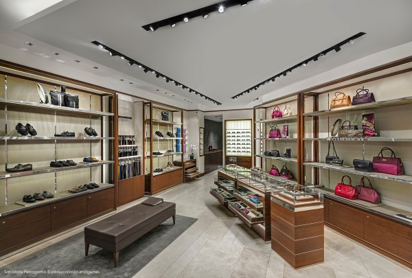 salvatore ferragamo botiques luxury avenue professional photography interior architecture cancun riviera maya